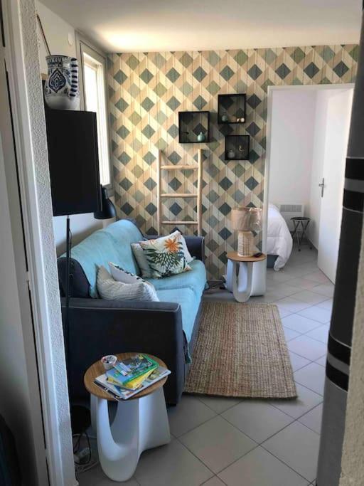 Appartement Face A La Mer Canet En Roussillon Exteriör bild