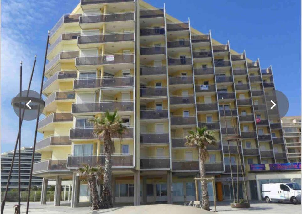 Appartement Face A La Mer Canet En Roussillon Exteriör bild