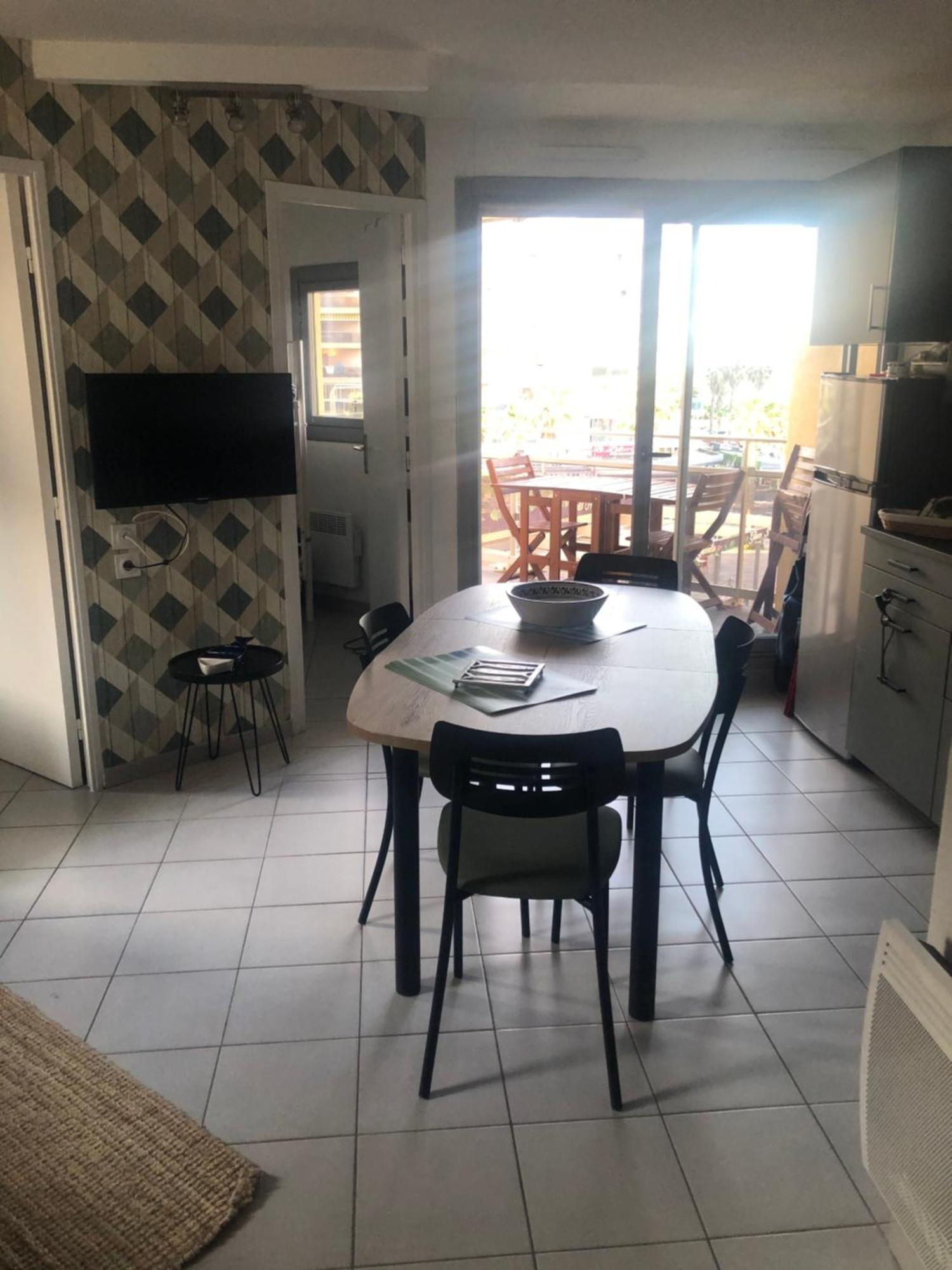 Appartement Face A La Mer Canet En Roussillon Exteriör bild